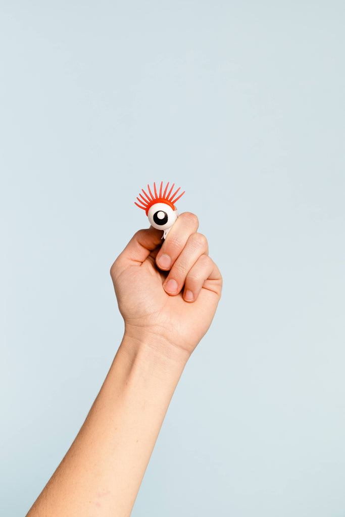 Red eyelashes eyeball finger puppet