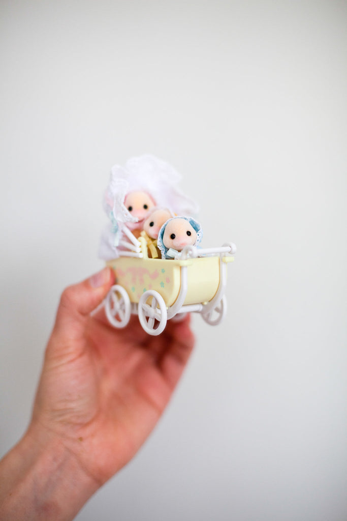 Calico Critters Set: Darling Ducklings Baby Carriage - Blickenstaffs Toy Store