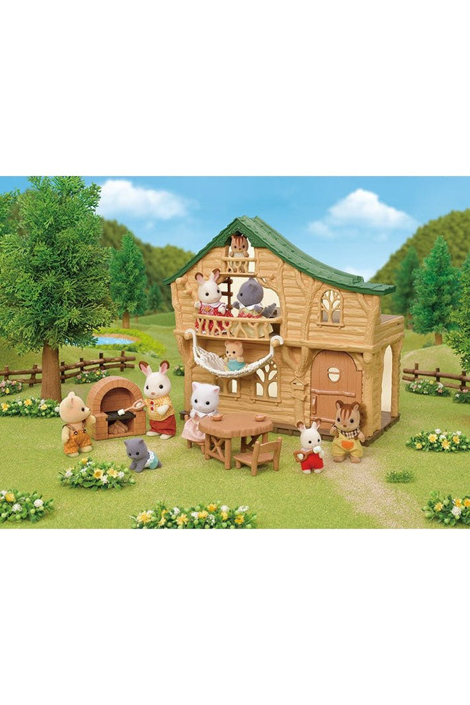 Calico Critters Set: Lakeside Lodge Gift Set - Blickenstaffs Toy Store