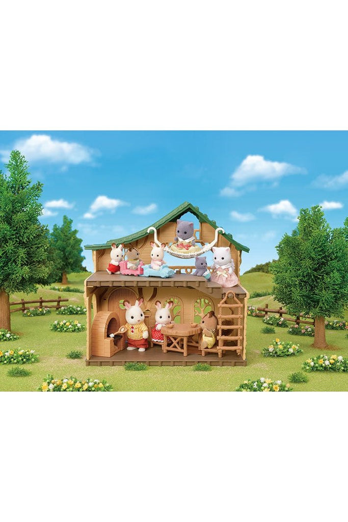 Calico Critters Set: Lakeside Lodge Gift Set - Blickenstaffs Toy Store