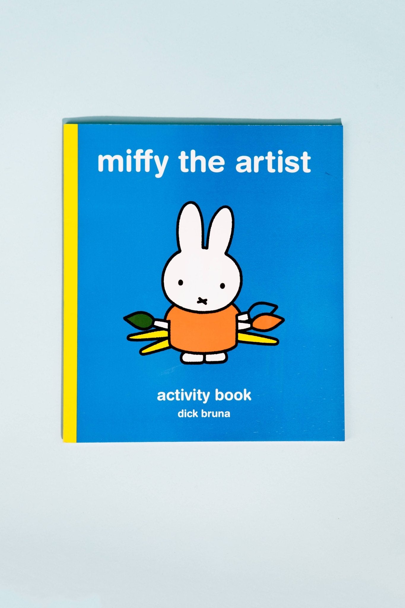 ミッフィー　本棚　Dick Bruna Miffy: Bruna, Dick: 9781592260003: Amazon.com: Books