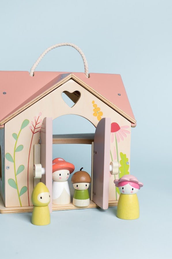 Rosewood cottage - Blickenstaffs Toy Store