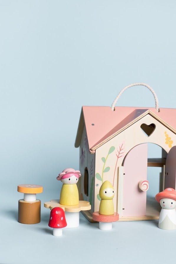 Rosewood cottage - Blickenstaffs Toy Store