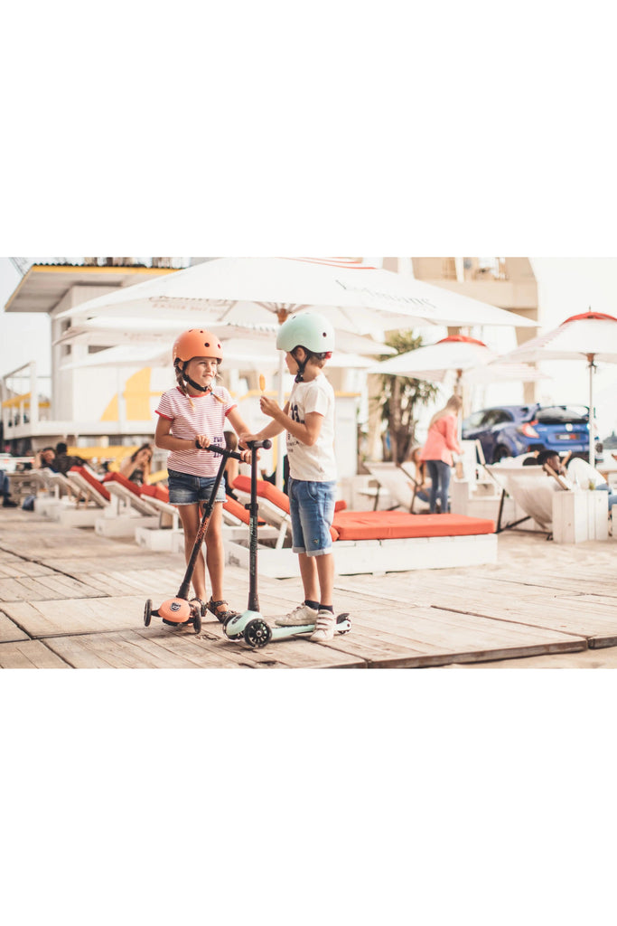 Scoot and Ride Standing Scooter Highwaykick 3 - Blickenstaffs Toy Store